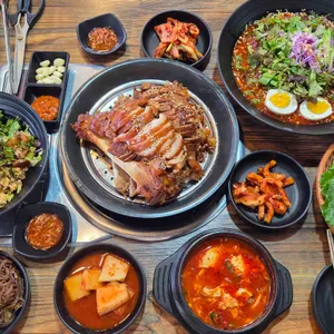 꽉찬순대국족발 사진