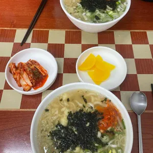 성원칼국수 대표 사진