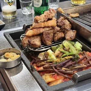 이육도 대표 사진