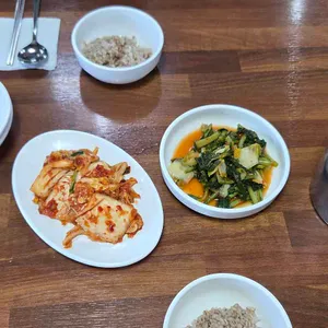 뚝배기 바지락칼국수 사진 1