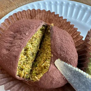 원오브어스 사진