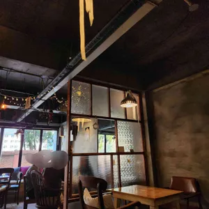 커피 샬롱 루이 대표 사진