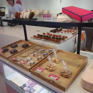 브루주아 대표 사진