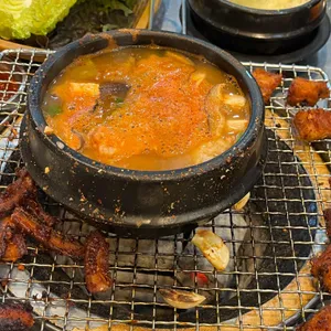 곰아닭 대표 사진