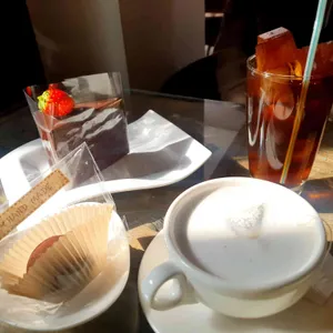 달콤한 거짓말 대표 사진