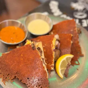 더타코부스 대표 사진