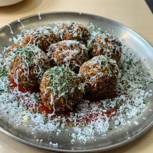 방이굴림만두떼굴 사진