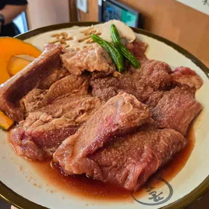 꾼돈숯불갈비 사진