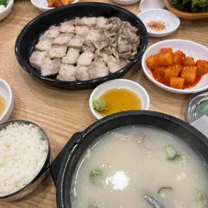 하오돼지국밥 사진 1