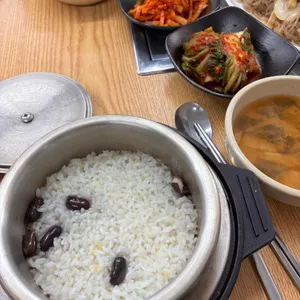 뚱이네삼겹살백반 대표 사진