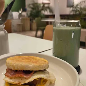 아오테아 이터리 대표 사진