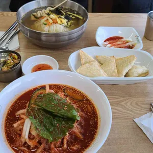 망향비빔국수 사진 1