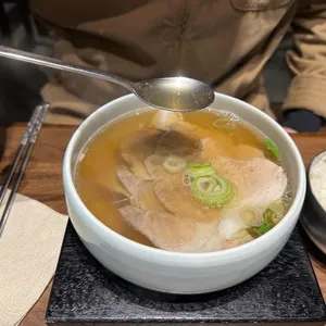 육수재 대표 사진