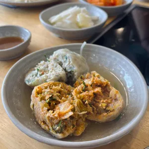 본가 만두전골전문점 사진