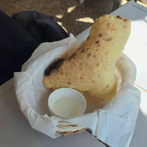 올던하우스 파란지붕 사진