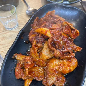 신강남찌개마을 대표 사진