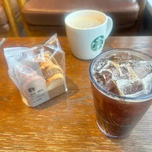 스타벅스 사진 2