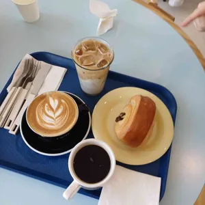 콜프 로스터스 사진 1