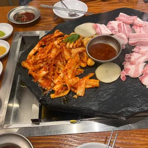 석암생소금구이 사진 2