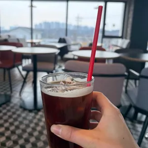 할리스 대표 사진