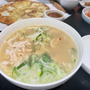 율동칼국수 대표 사진