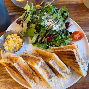 카페 쿠숑 대표 사진