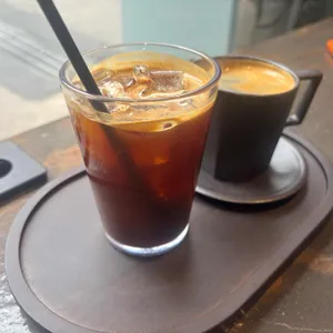 어폴 Coffee Store 사진 1