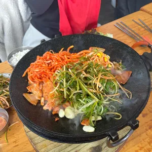 용이식당 사진 1