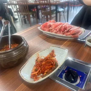 빨간도깨비 샤브샤브 손칼국수 사진