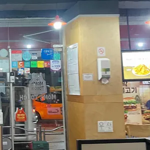 맘스터치 대표 사진