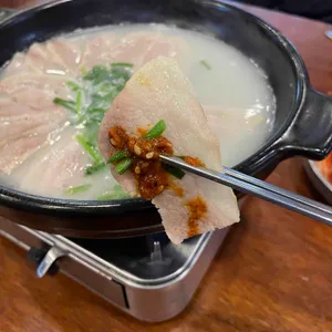 98도씨국밥 대표 사진