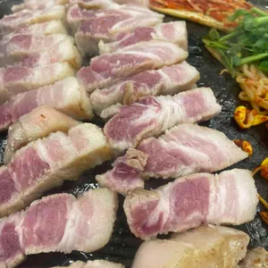 할매솥뚜껑삼겹살 대표 사진