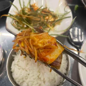 할매솥뚜껑삼겹살 대표 사진