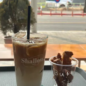 샬로우커피 리뷰 사진