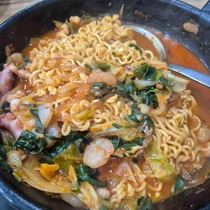 국이네낙지볶음 대표 사진