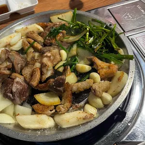 토평돌소곱창 사진 1