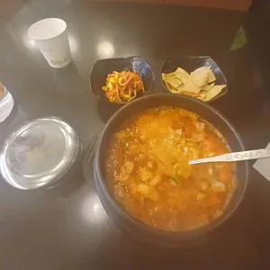 오모리찌개 대표 사진