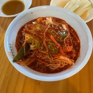 망향비빔국수 대표 사진