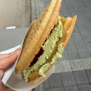 와플하우스 대표 사진