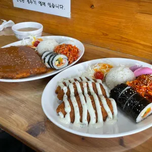 제현모수제돈까스 사진 1