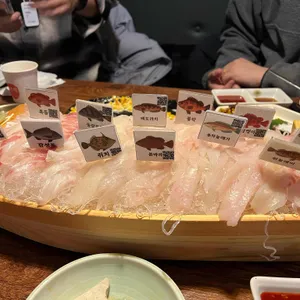 살아있네 대표 사진