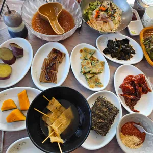 돌고래횟집 사진