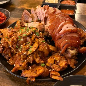 깐깐한족발 사진