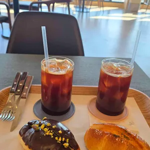 고향의봄 베이커리 카페 사진 1