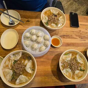 명동교자 사진 1