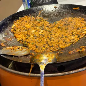 드럼통솥뚜껑닭볶음탕 대표 사진