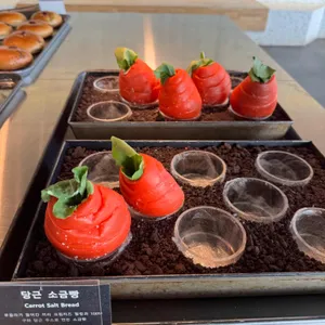 플로이스트 베이커리 카페 리뷰 사진