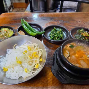 뚝배기집 사진 1