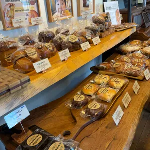 돌멘베이커리 대표 사진