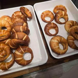 베통 성수 플래그십 리뷰 사진